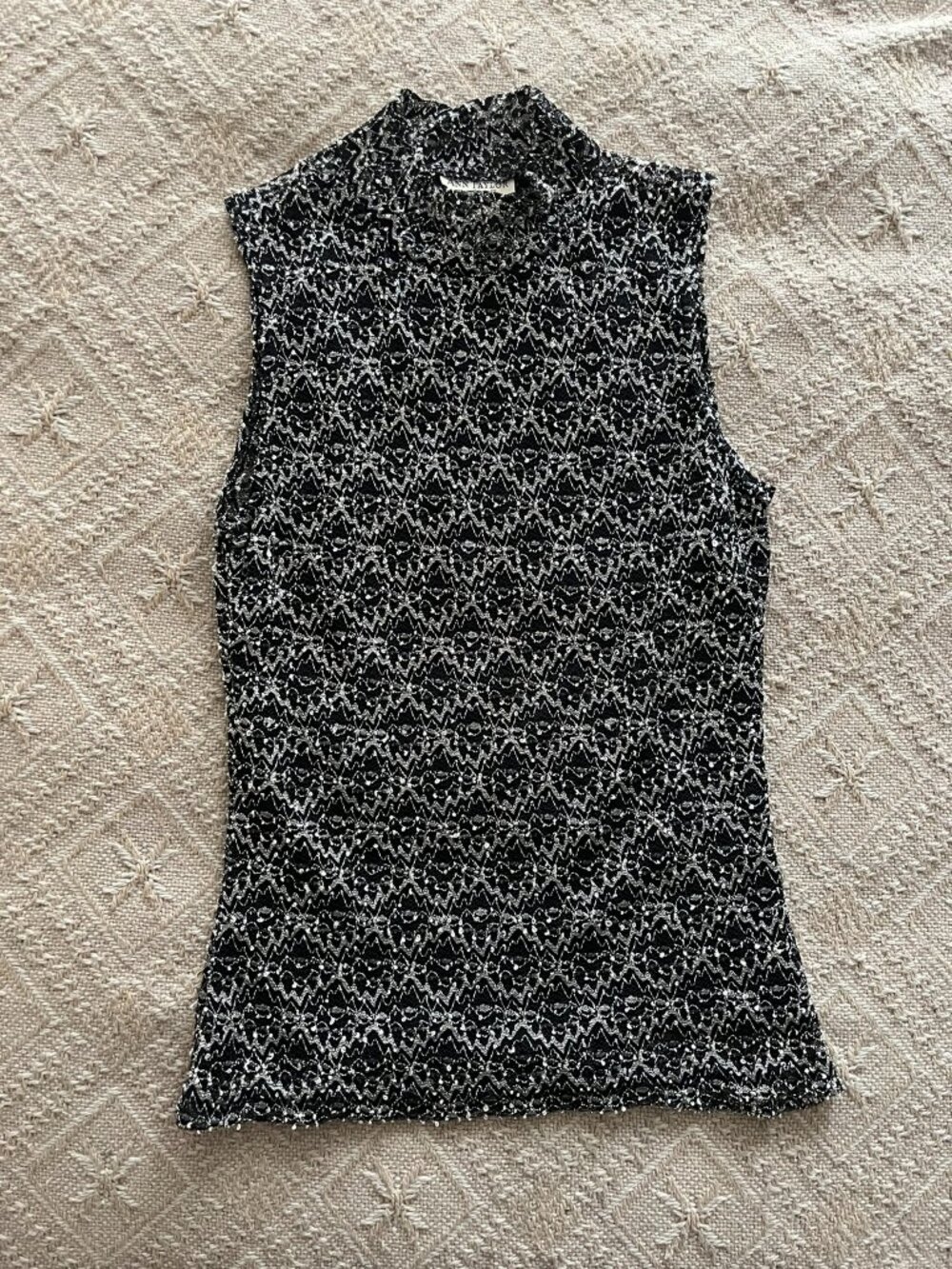 Vintage Ann Taylor Black Silver Lace Mock Neck Sleeveless Top Y2K Size M - Picture 2 of 6